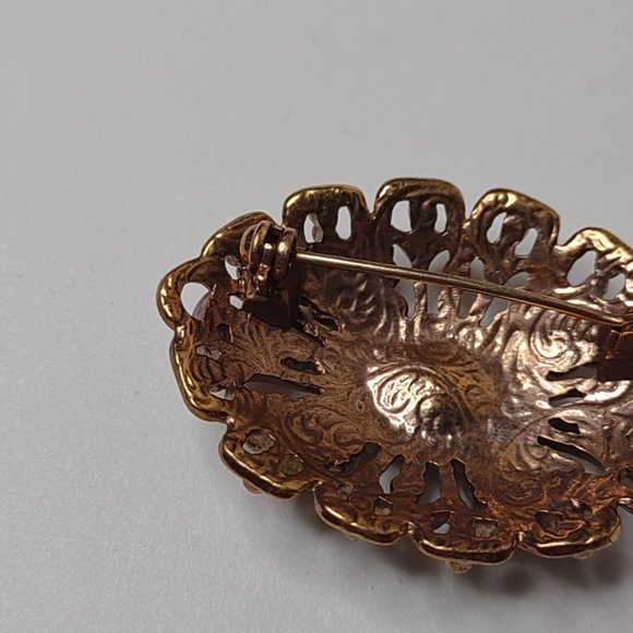 Vintage Gold Tone With Pink Stones Oval Shaped Brooch - Picture 15 of 16
